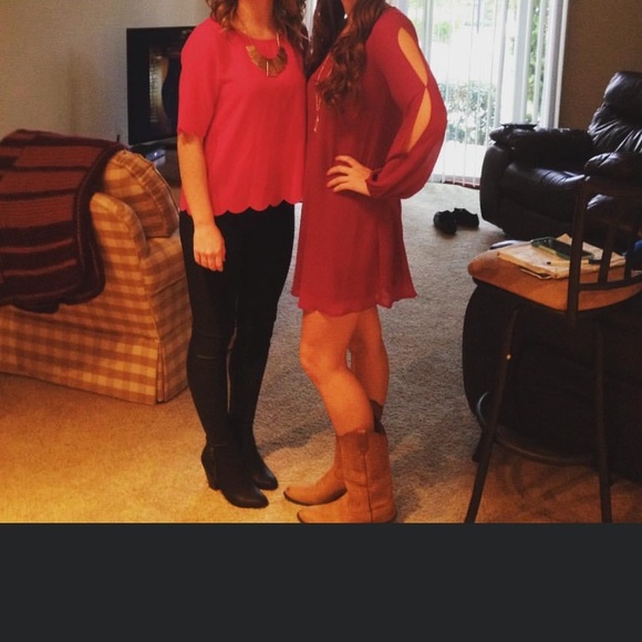 Cute purple dress! - Picture 2 of 4